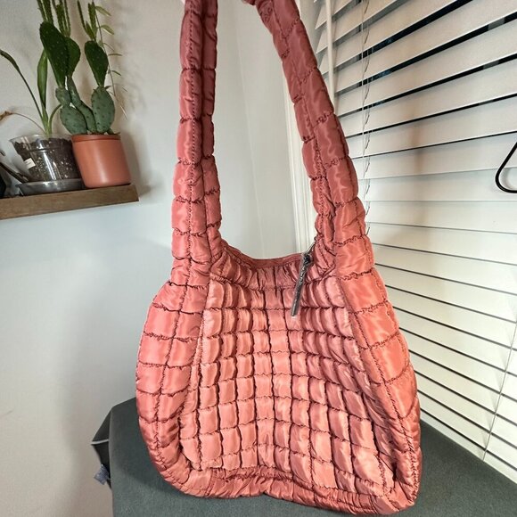 🎒 RARE - FREE PEOPLE MOVEMENT QUILTED CARRYALL BAG - DUSTY ROSE 🎒 - Picture 3 of 9